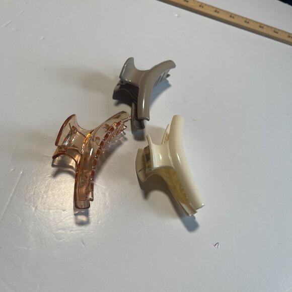 Bundle Of 3 Medium Size Claw Hair Clips White, Grey, Transparent Orange - Picture 3 of 5